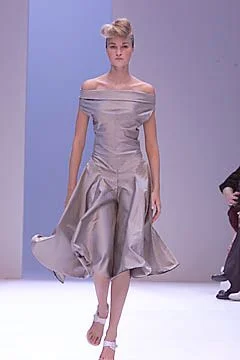 Look 12